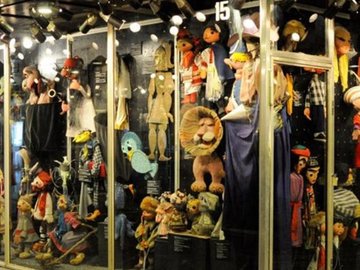Экскурсия по музею Театра Образцова «Вокруг света с куклами»