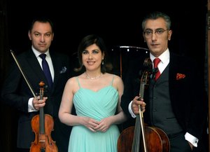 Тюменский филармонический оркестр и Трио им. Хачатуряна