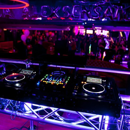 DJ List
