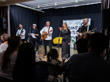 День рождения бард-бэнда «Те самые»