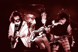 Концертная программа "Главная песенка" ансамбля "Автограф"