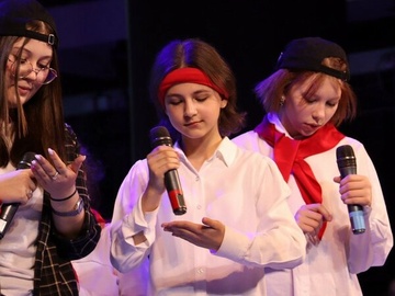 1/4 финала юниор-лиги КВН