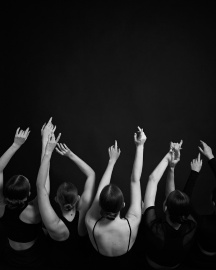 Хореографические спектакли "Соединения" и "Рёбра"