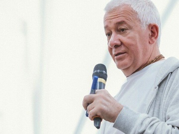 Александр Хакимов. Духовное решение материальных проблем