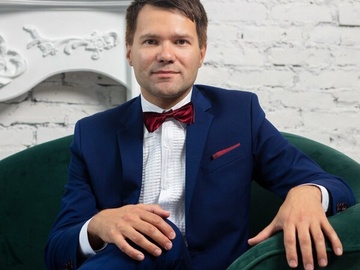 Александр Новосёлов